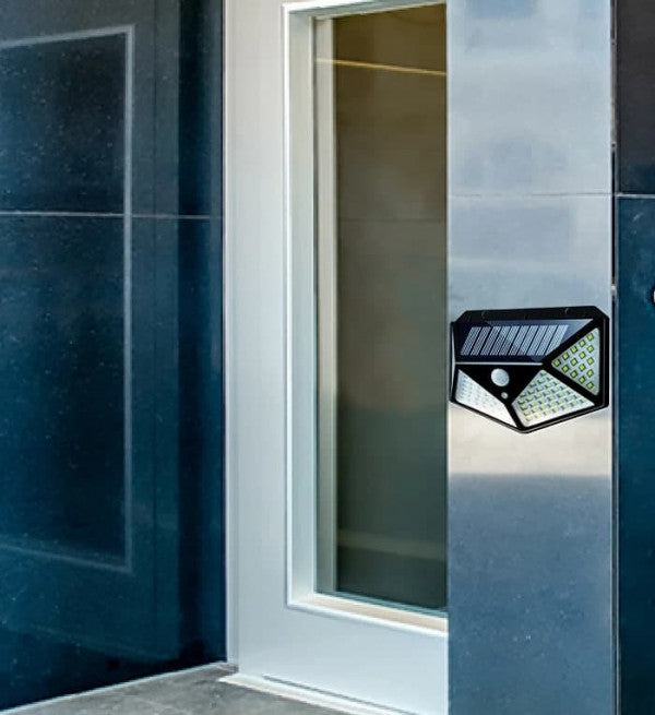 4-Sided Solar Light with PIR Motion Sensor